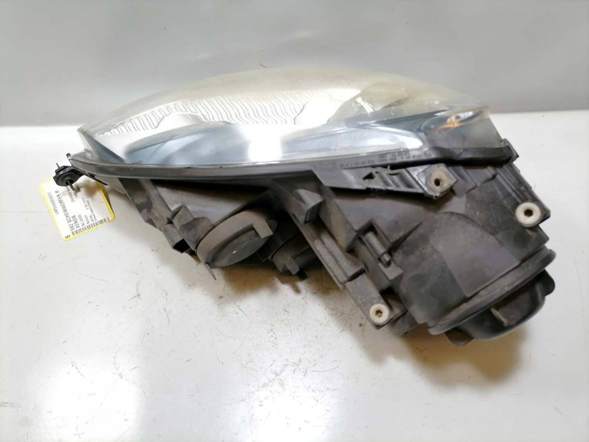 VW Golf 5 1K original Xenonscheinwerfer vorn rechts Bj.2008 leicht vergilbt VW Golf 5 1K original Xenonscheinwerfer vorn rechts Bj.2008 leicht vergilbt